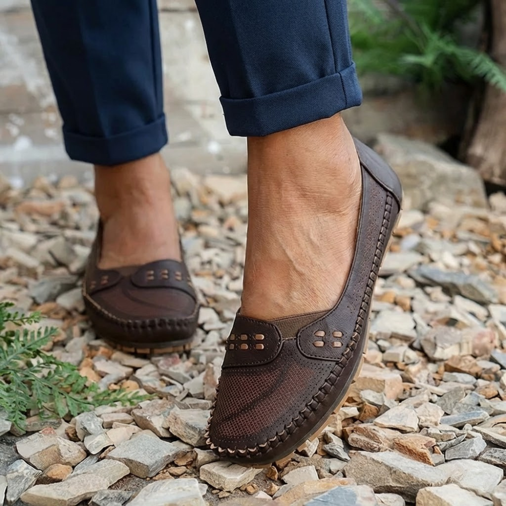 AINA™ | Everyday Ease Slides